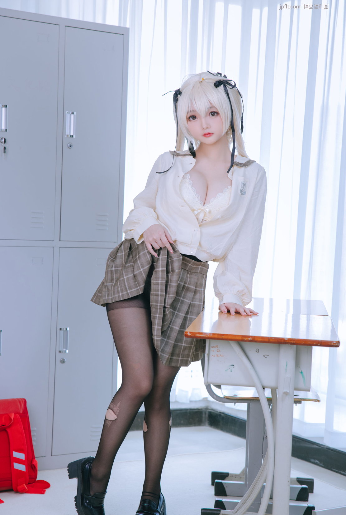 [COSER] Cosplayν - /130P